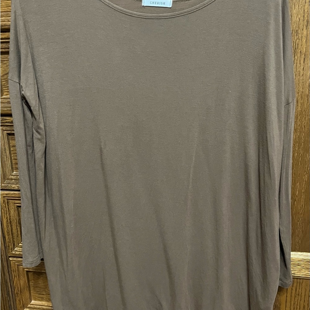 Cherish womens tunic brown top, size Small/Medium, scoop neck, smoke free home